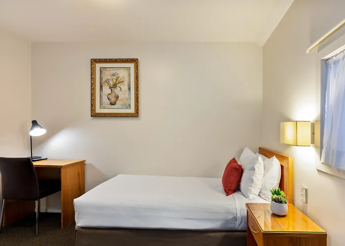 Best Western Newmarket Inn & Suites